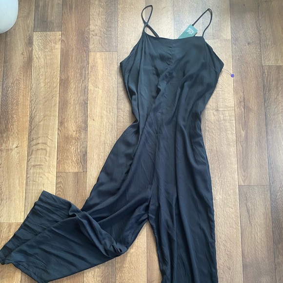 wild fable Pants - New strappy jumpsuit size medium